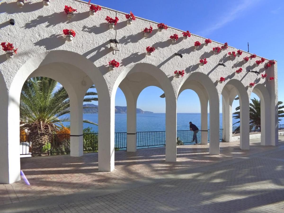 R1357 Balcon De Europa Apartman Nerja Kültér fotó